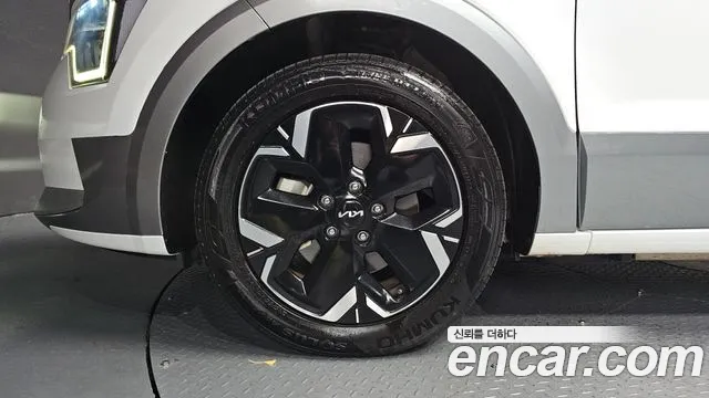 Kia Niro Niro (New) — Фото автомобиля 5