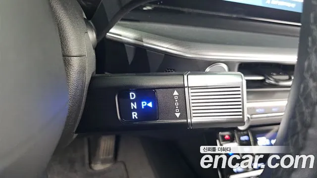 Hyundai Grandeur GN7 — Фото автомобиля 9