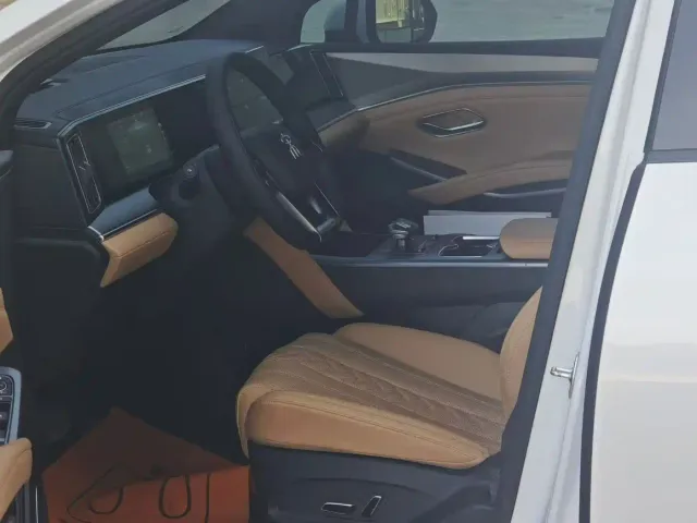 BYD Song L DM-i — Фото автомобиля 6