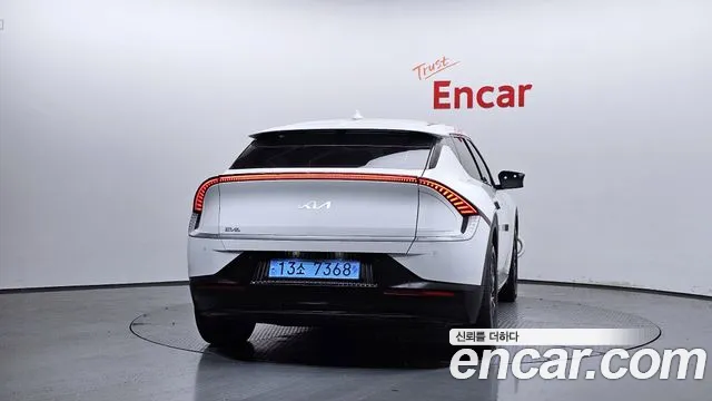 Kia EV6 — Фото автомобиля 4