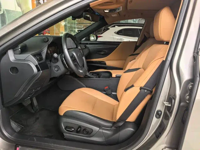 Lexus ES — Фото автомобиля 6
