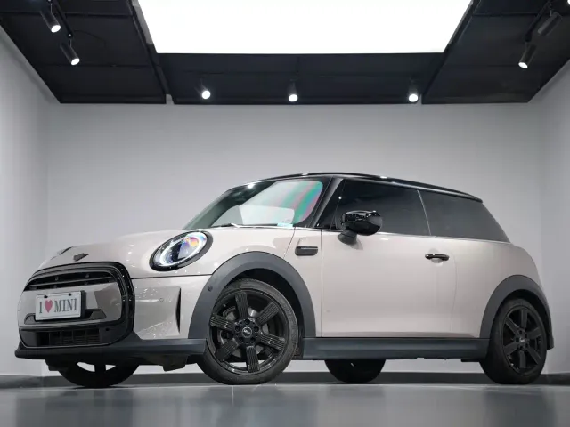 MINI Hatch — Фото автомобиля 2