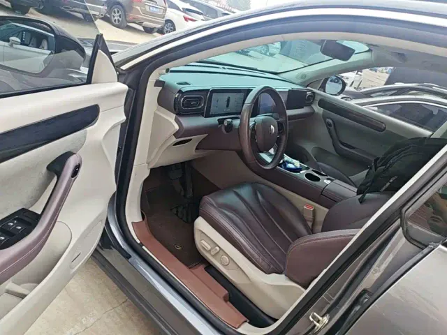 Leapmotor C11 — Фото автомобиля 15