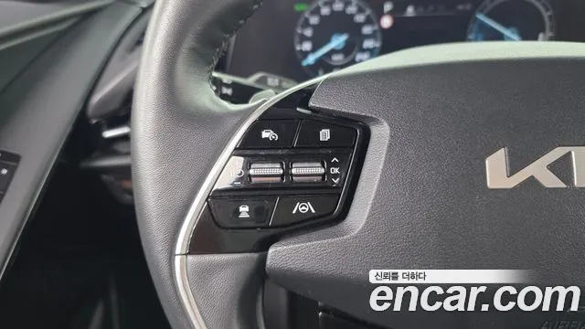 Kia Niro — Фото автомобиля 16