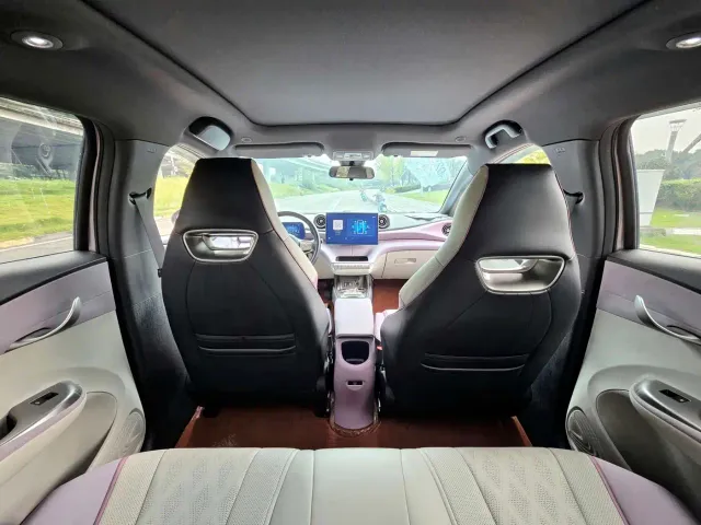 BYD Dolphin — Фото автомобиля 10