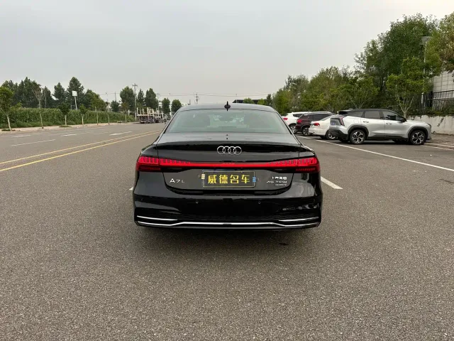 Audi A7L — Фото автомобиля 5