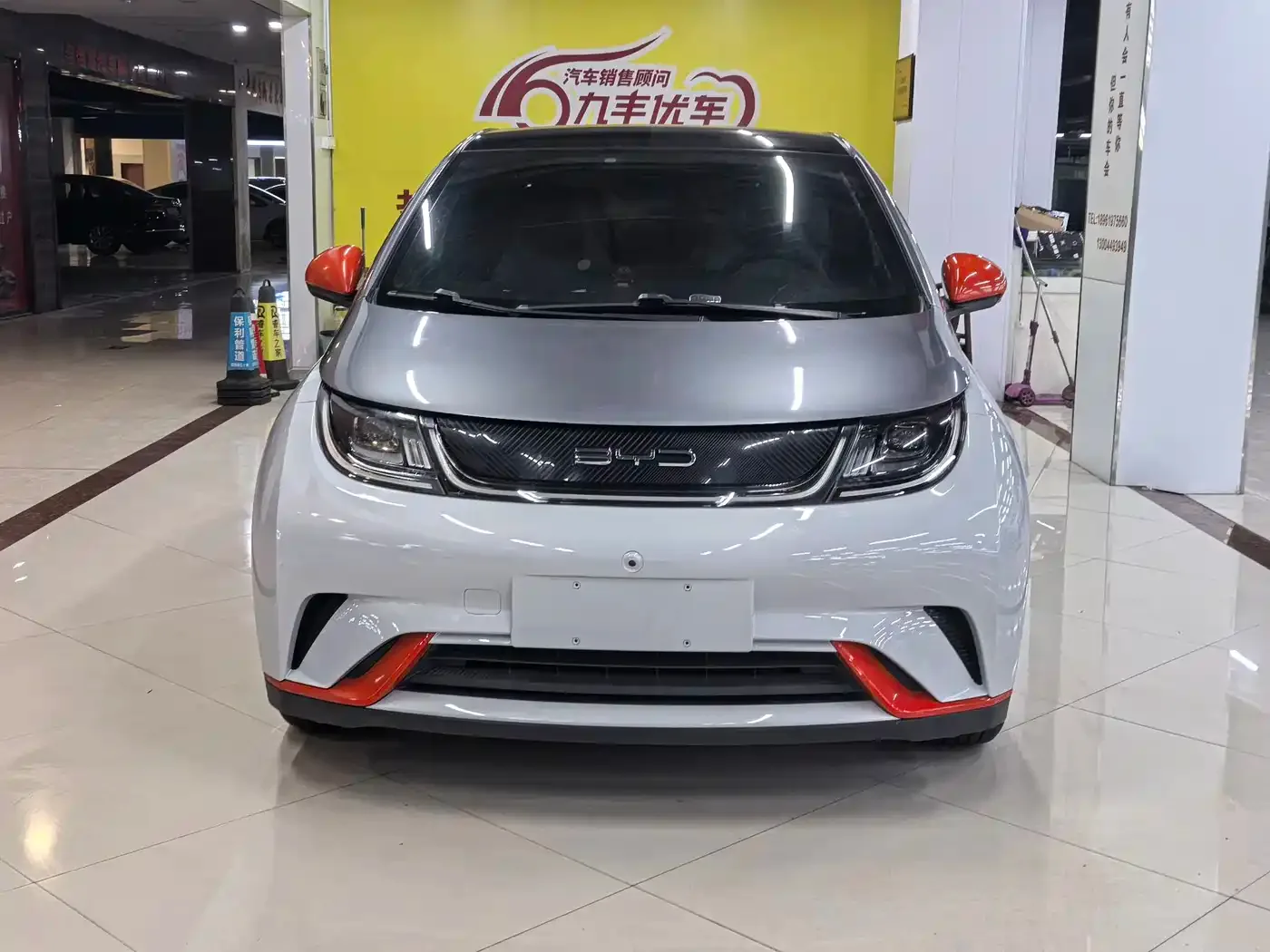 BYD Dolphin 2021 Model 405km Fashion Edition — Фото автомобиля 2