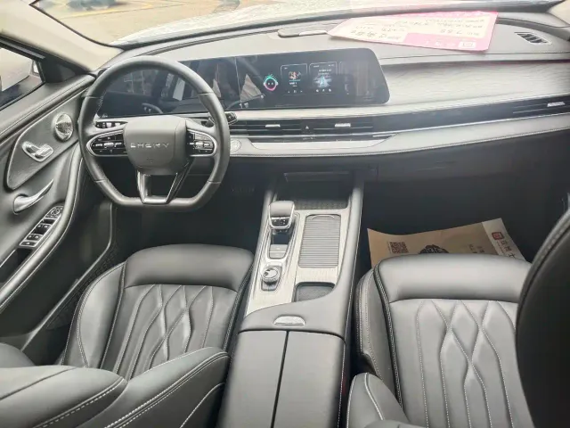 Chery Arrizo 8 — Фото автомобиля 14