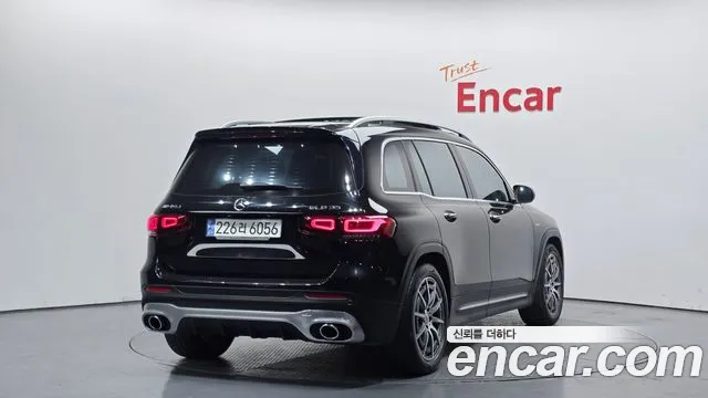 Mercedes-Benz GLB-Class — Фото автомобиля 2