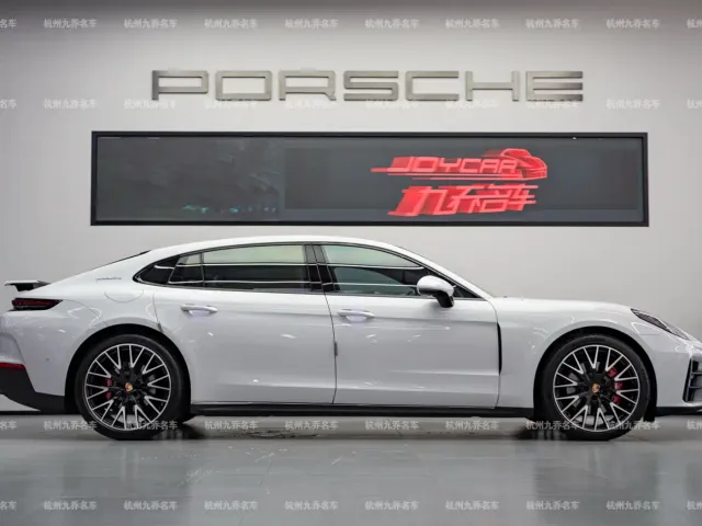 Porsche Panamera — Фото автомобиля 4