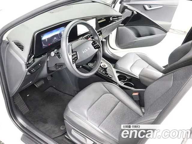 Kia Niro New — Фото автомобиля 18