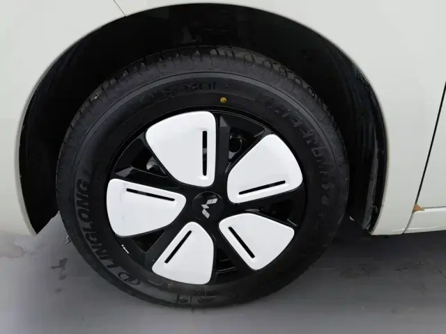 Wuling Hongguang Mini EV — Фото автомобиля 17