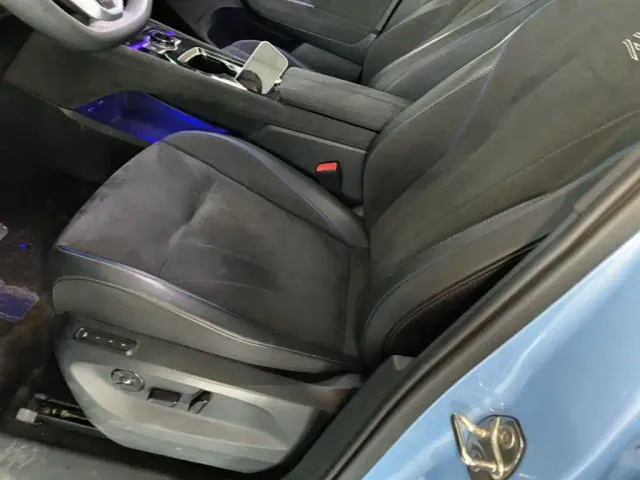 Volkswagen Tiguan L — Фото автомобиля 14