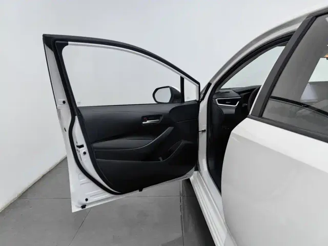 Toyota Corolla — Фото автомобиля 8