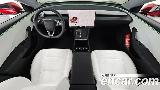 Tesla Model 3 — Фото автомобиля 7