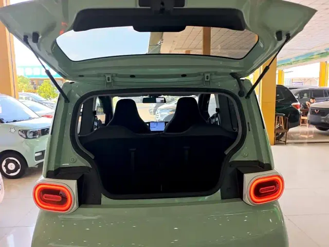 Wuling Hongguang Mini EV — Фото автомобиля 18