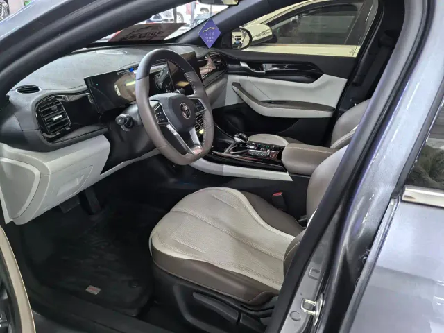 BYD Qin PLUS — Фото автомобиля 7