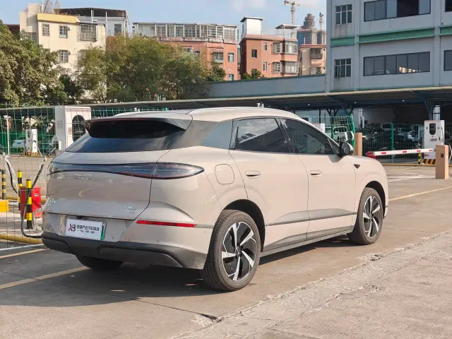 BYD Sealion 06 — Фото автомобиля 8