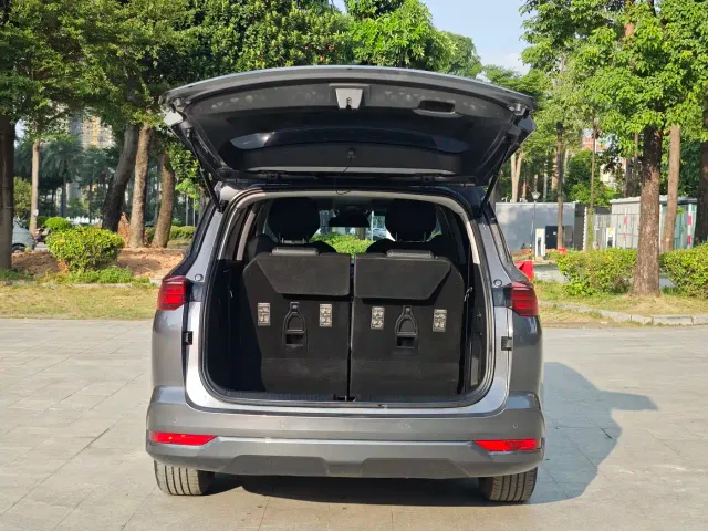 Wuling Victory — Фото автомобиля 24
