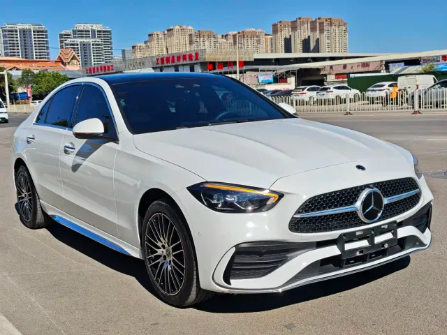 Mercedes-Benz C-Class — Фото автомобиля 3