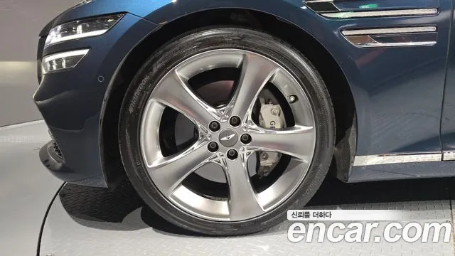 Genesis G80 RG3 — Фото автомобиля 4
