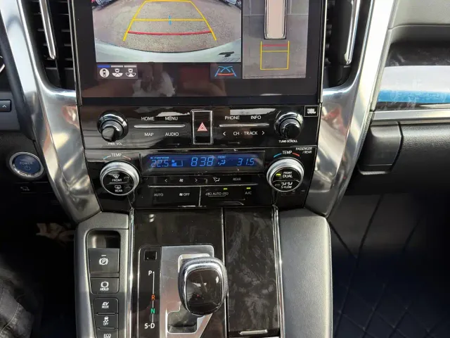 Toyota Vellfire — Фото автомобиля 6