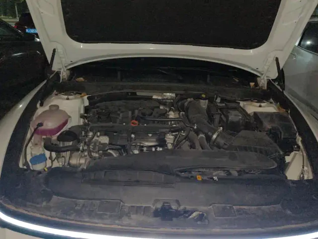 Hyundai Sonata — Фото автомобиля 10