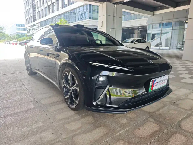Nio ET5 Touring — Фото автомобиля 2