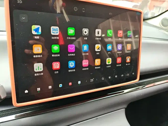 Leapmotor C10 — Фото автомобиля 9