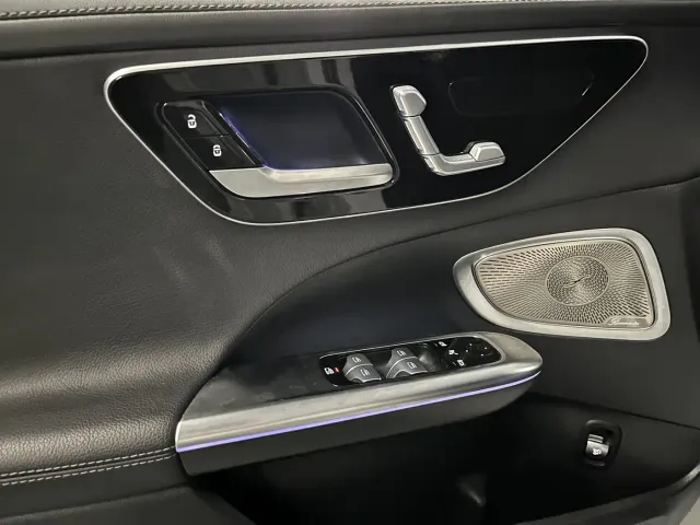 Mercedes-Benz C-Class — Фото автомобиля 6