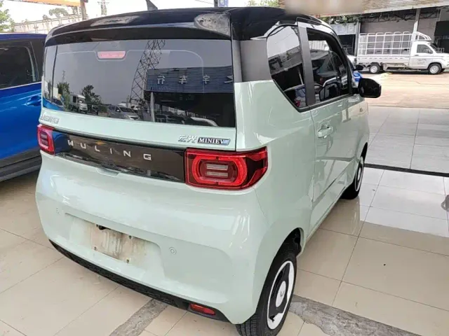 Wuling Hongguang Mini EV — Фото автомобиля 6