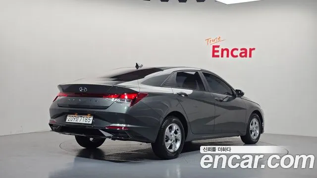 Hyundai Avante — Фото автомобиля 2