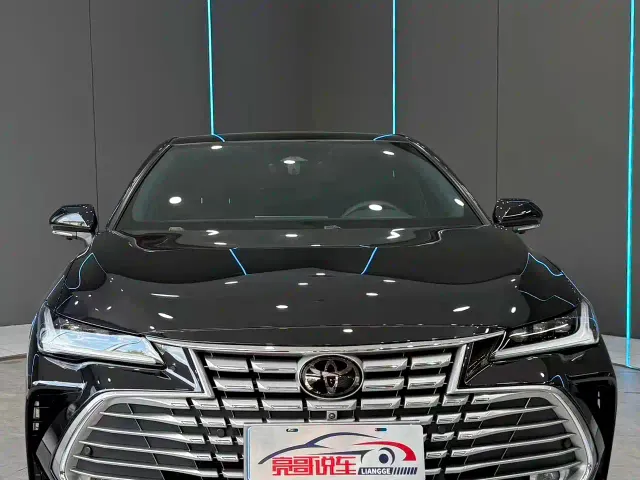 Toyota Avalon — Фото автомобиля 2