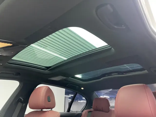 BMW 5 Series — Фото автомобиля 14