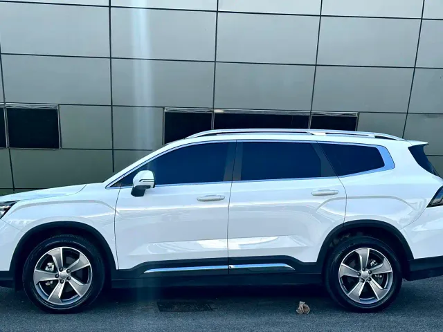Geely Haoyue L — Фото автомобиля 5