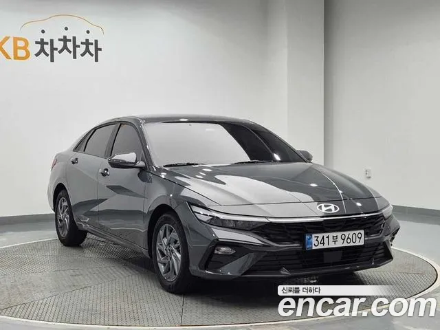 Hyundai Avante — Фото автомобиля 4