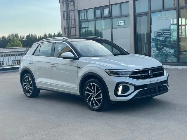 Volkswagen T-Roc — Фото автомобиля 3