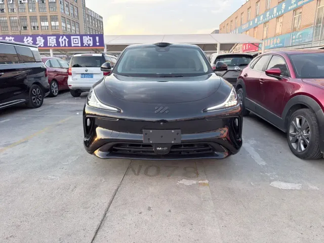 IM Motors LS6 — Фото автомобиля 2
