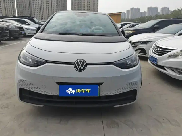 Volkswagen ID.3 — Фото автомобиля 2