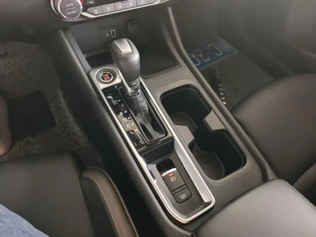 Nissan Sylphy — Фото автомобиля 13