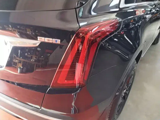Cadillac XT5 — Фото автомобиля 7