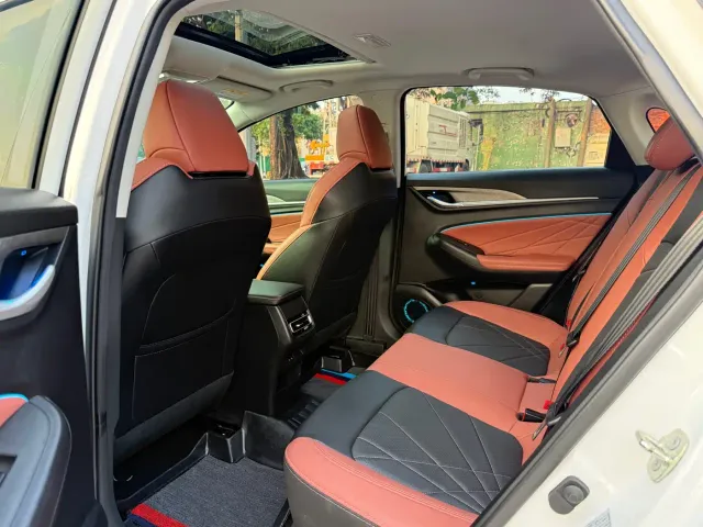 Changan Eado — Фото автомобиля 6