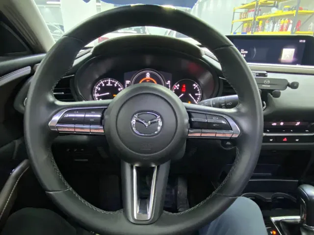 Mazda CX-30 — Фото автомобиля 15