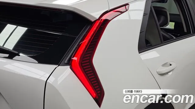Kia Niro The All New — Фото автомобиля 8