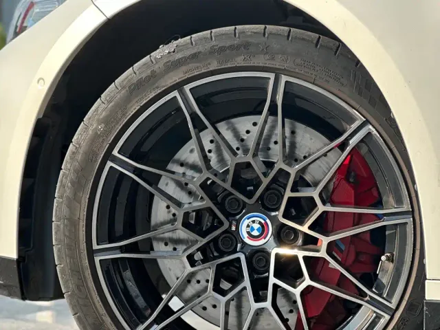 BMW M4 — Фото автомобиля 18