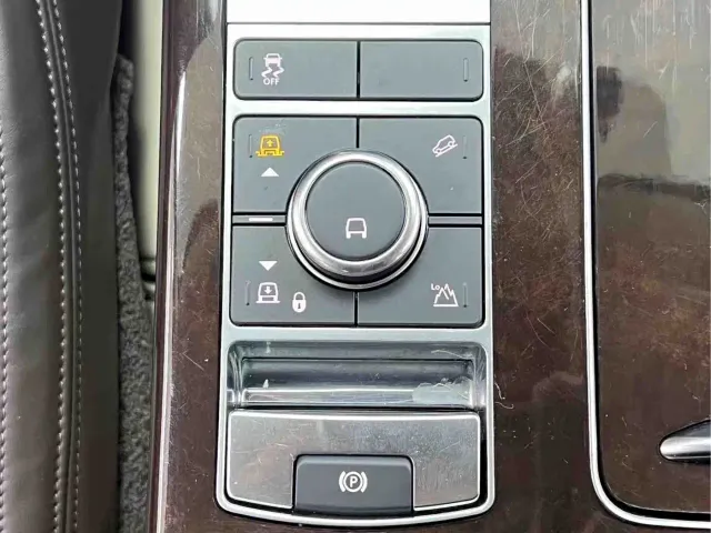 Land Rover Range Rover — Фото автомобиля 19