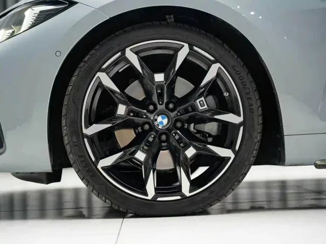 BMW 4 Series — Фото автомобиля 15