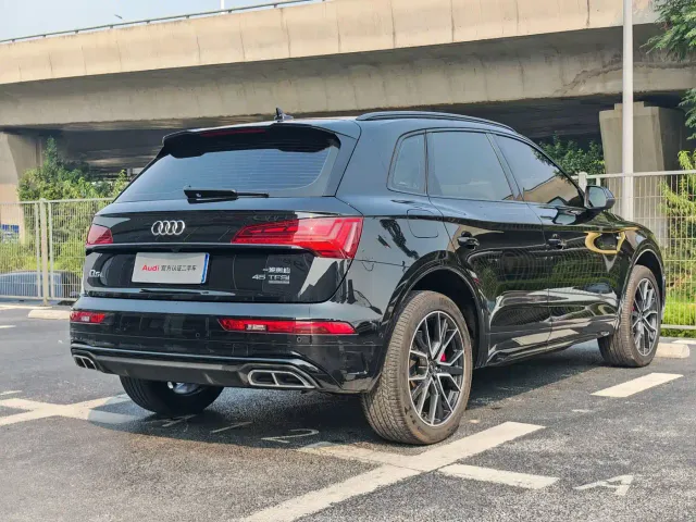 Audi Q5L — Фото автомобиля 4