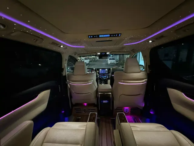 Toyota Alphard — Фото автомобиля 17