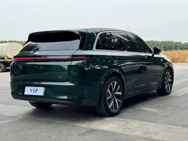 Li Auto L7 — Фото автомобиля 7